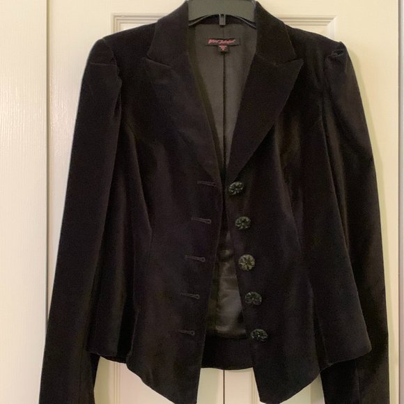 Betsey Johnson Black Velvet evening jacket size 6 Excellent Used Condition - Picture 1 of 4